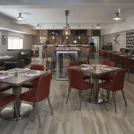 Four Points By Sheraton Dallas Arlington Entertainment District-3