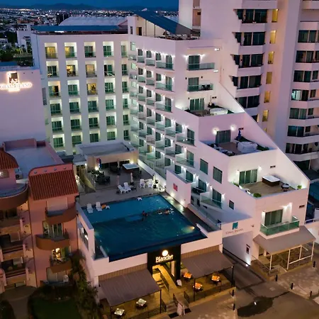 Coral Island Beach View Hotel-3