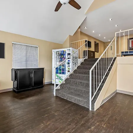 Suburban Studios Brentwood - Nashville-2