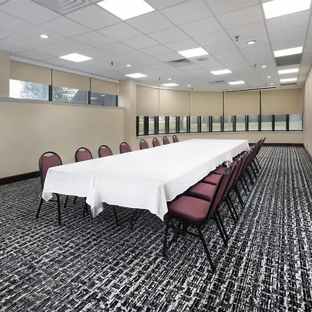 Doubletree By Hilton Manhattan, Ks-3