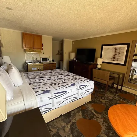 Snowshoe Motel-2