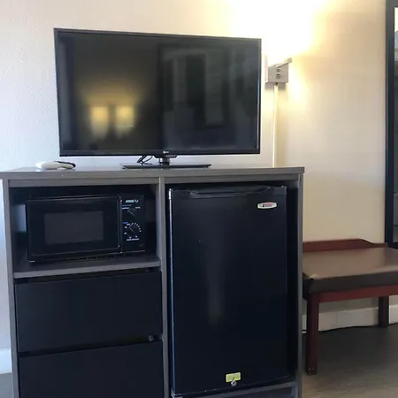 Super 8 By Wyndham Orangeburg Near I-26-3