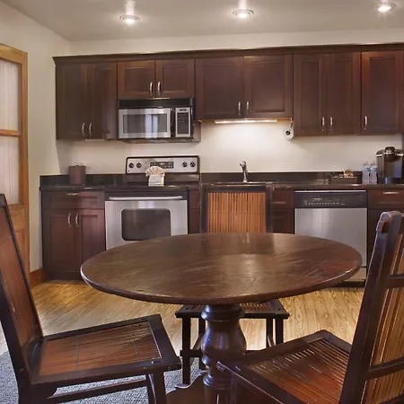 Island City House-2