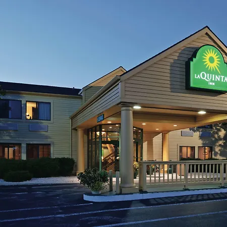 La Quinta Inn By Wyndham Sheboygan-3
