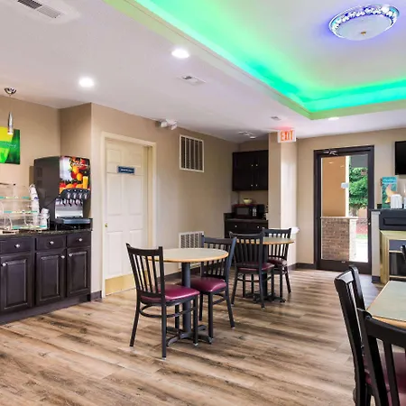 Quality Inn & Suites Rockingham-2
