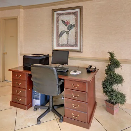 Quality Inn Marshall-3