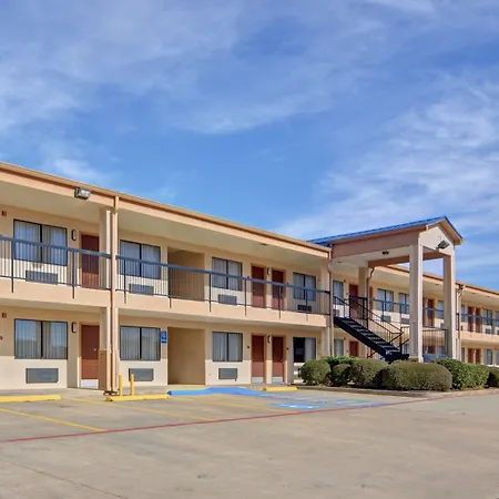 Quality Inn Marshall-2