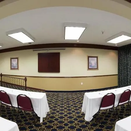Days Inn & Suites By Wyndham Tahlequah-2