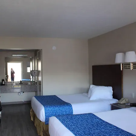 Travelodge By Wyndham Cedar City-3