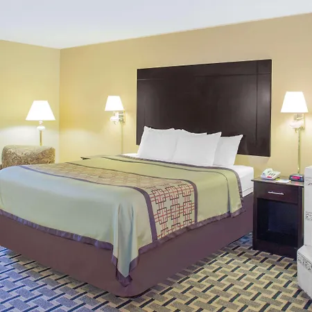 Days Inn By Wyndham Andalusia-2