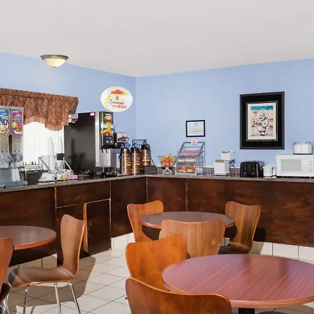 Super 8 By Wyndham Jonesboro-3