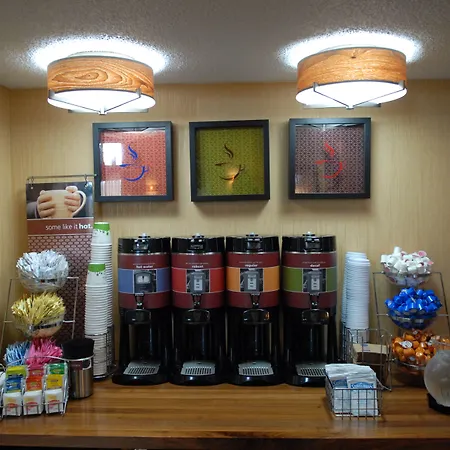 Hampton Inn Birch Run-2