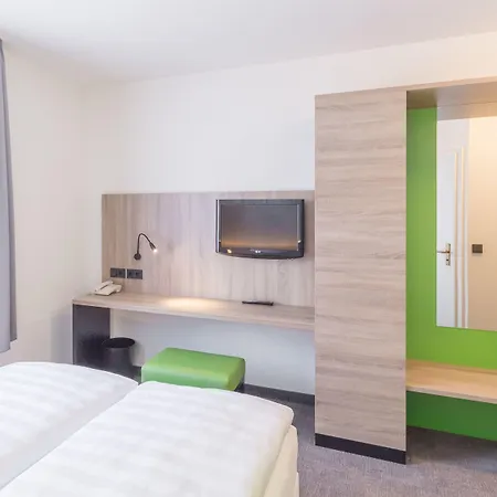 Sunday Hotel Halle Zentrum-2