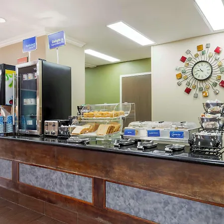 Best Western Inn & Suites New Braunfels-3