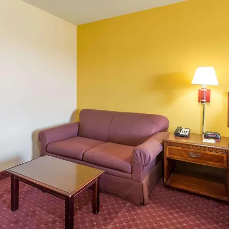 Days Inn By Wyndham Tappahannock-3