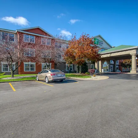 Holiday Inn Express Hotel & Suites Oshkosh - State Route 41 By Ihg-2