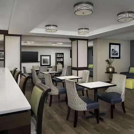 Hampton Inn Pittsburgh-Monroeville-2