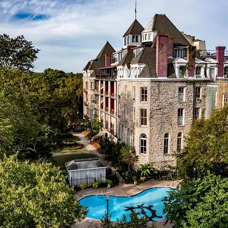 1886 Crescent Hotel And Spa-3