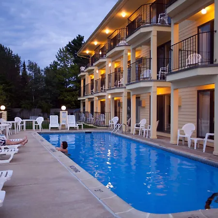 Pointes North Beachfront Hotel - 2 Person Spa Tub Studios-2