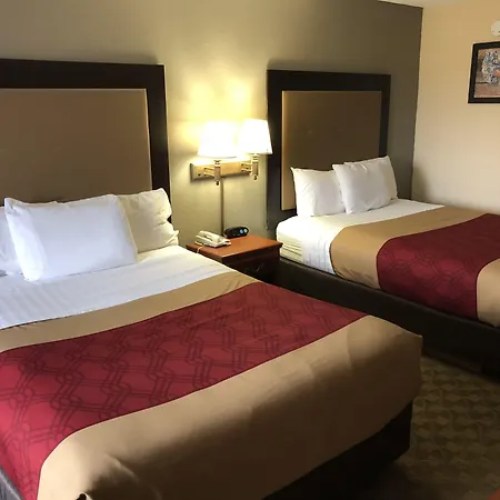 Econo Lodge Hillsboro I-35-2