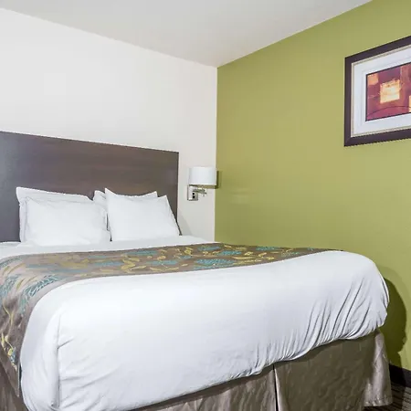 Baymont By Wyndham Eau Claire Wi-2