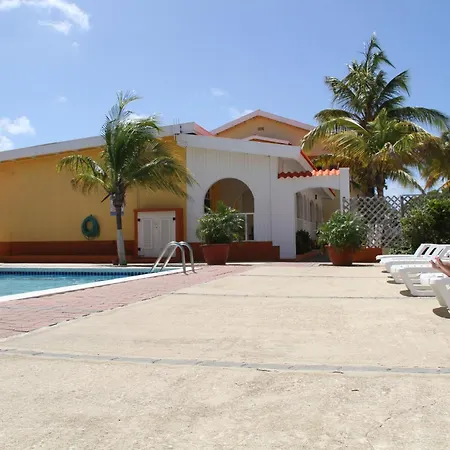 Coconut Inn-3