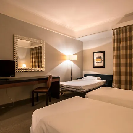 Flyon Hotel & Conference Center-3