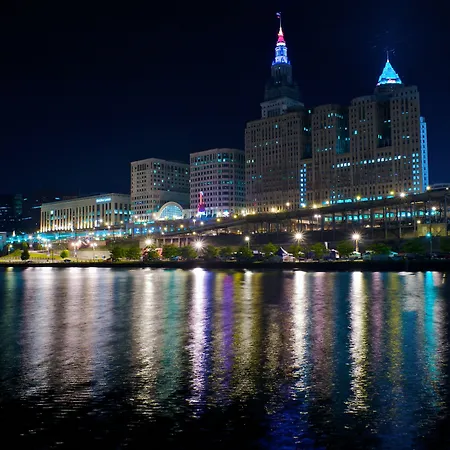 Hampton Inn Cleveland-Downtown-3