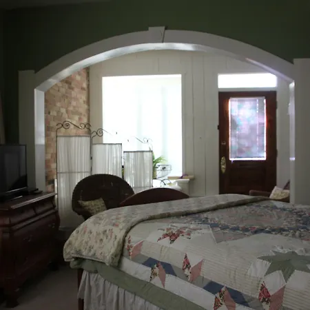 Hines Mansion-3