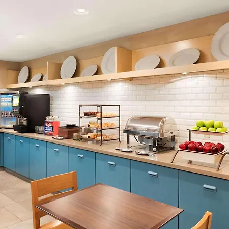 Country Inn & Suites By Radisson, Cedar Rapids Airport, Ia-3