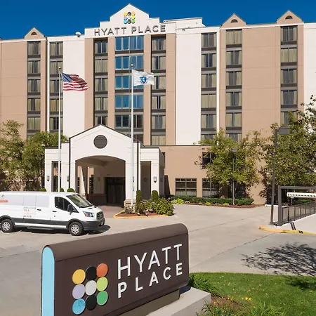 Hyatt Place Boston - Medford-3