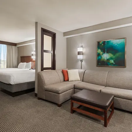 Hyatt Place Boston - Medford-2