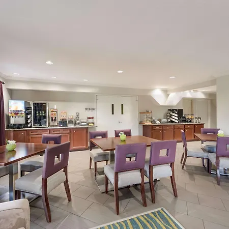 Surestay Hotel By Best Western Deer Park-3