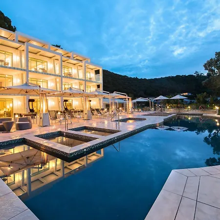 Paihia Beach Resort & Spa Hotel-3