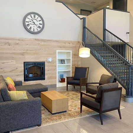 Country Inn & Suites By Radisson, Nevada, Mo-2