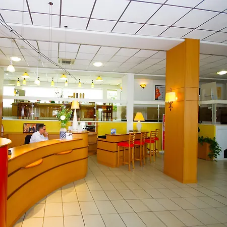 Ibis Grenoble Gare-3
