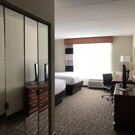 Wyndham Garden Buffalo Downtown-3