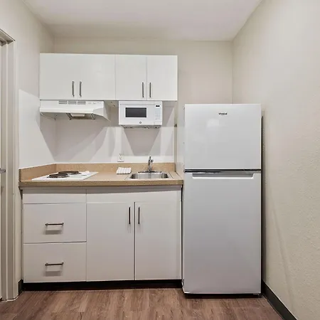 Extended Stay America Suites - Miami - Airport - Blue Lagoon-3