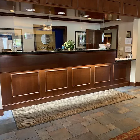 Days Inn By Wyndham Austintown-3