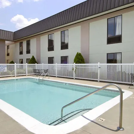 Ramada Limited - Columbia-3