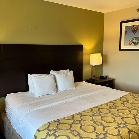 Baymont By Wyndham Farmington-3