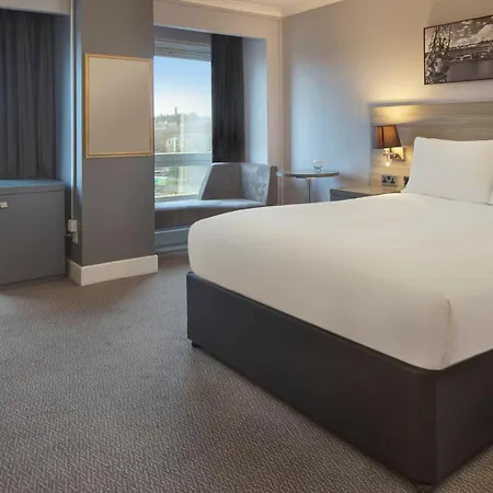 Doubletree By Hilton Bristol City Centre-3