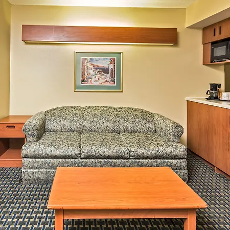 Microtel Inn & Suites Leesburg-2