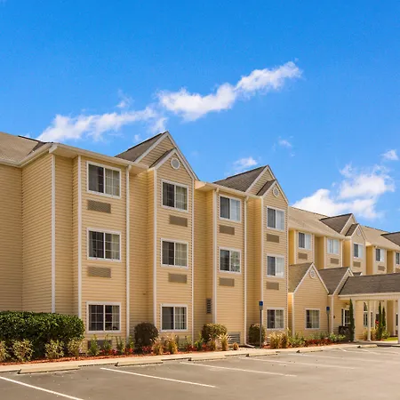 Microtel Inn & Suites Leesburg-3