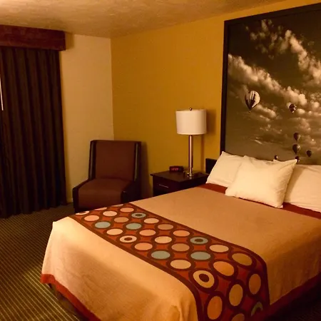 Super 8 By Wyndham Idaho Falls-2