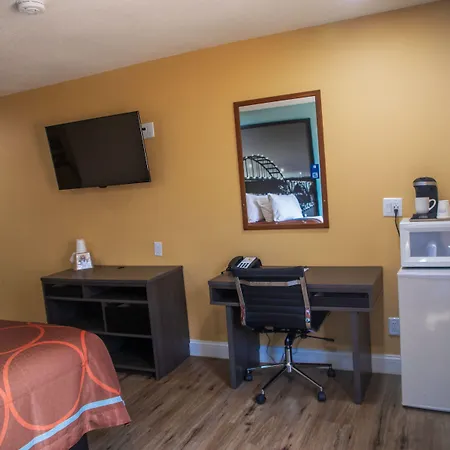 Super 8 By Wyndham Mountain Home-3