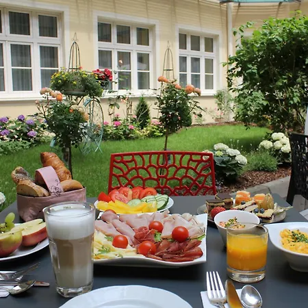Hotel Josefshof Am Rathaus-3