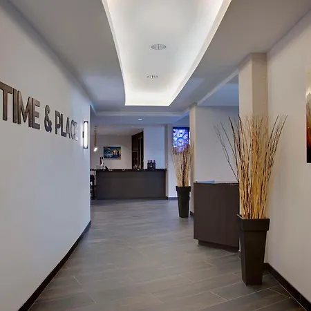 Hilton Vancouver Metrotown-2