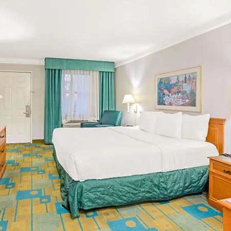 La Quinta Inn By Wyndham El Paso Cielo Vista-3