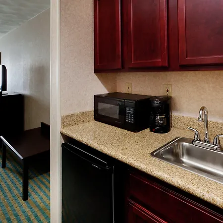 Holiday Inn Express & Suites Smithfield - Providence By Ihg-2